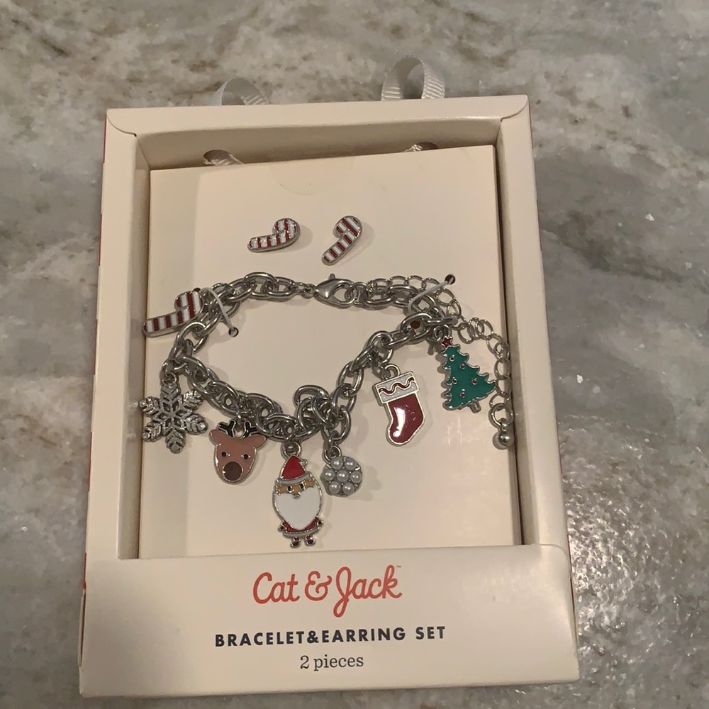CAT & JACK GIRLS EARRINGS AND BRACELET SET NWT